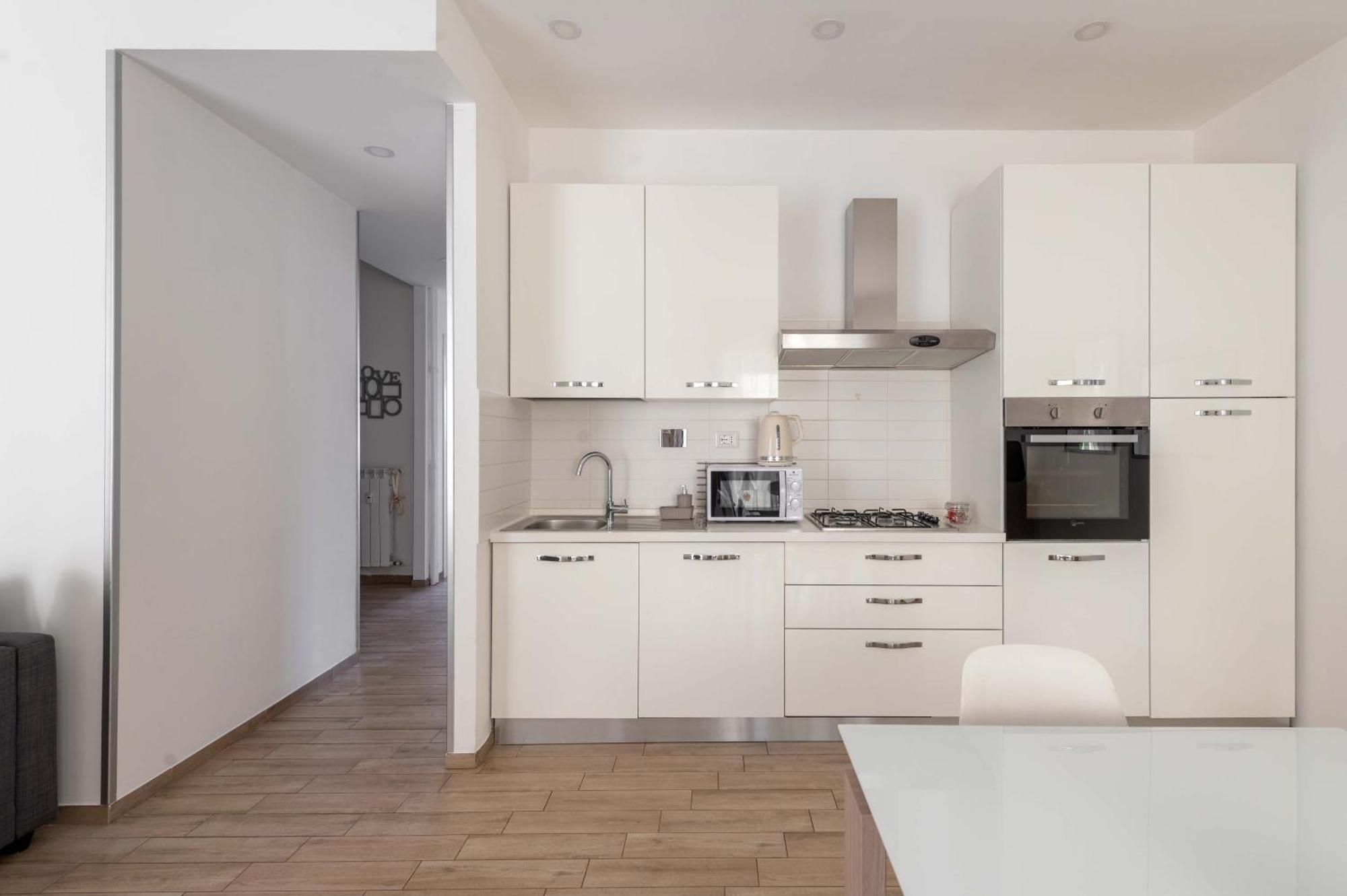 Loverhome Apartment 1 Рим Екстериор снимка